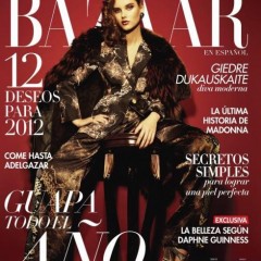 Runway Model Reads Batman Book at Fashion Week. Seriously.