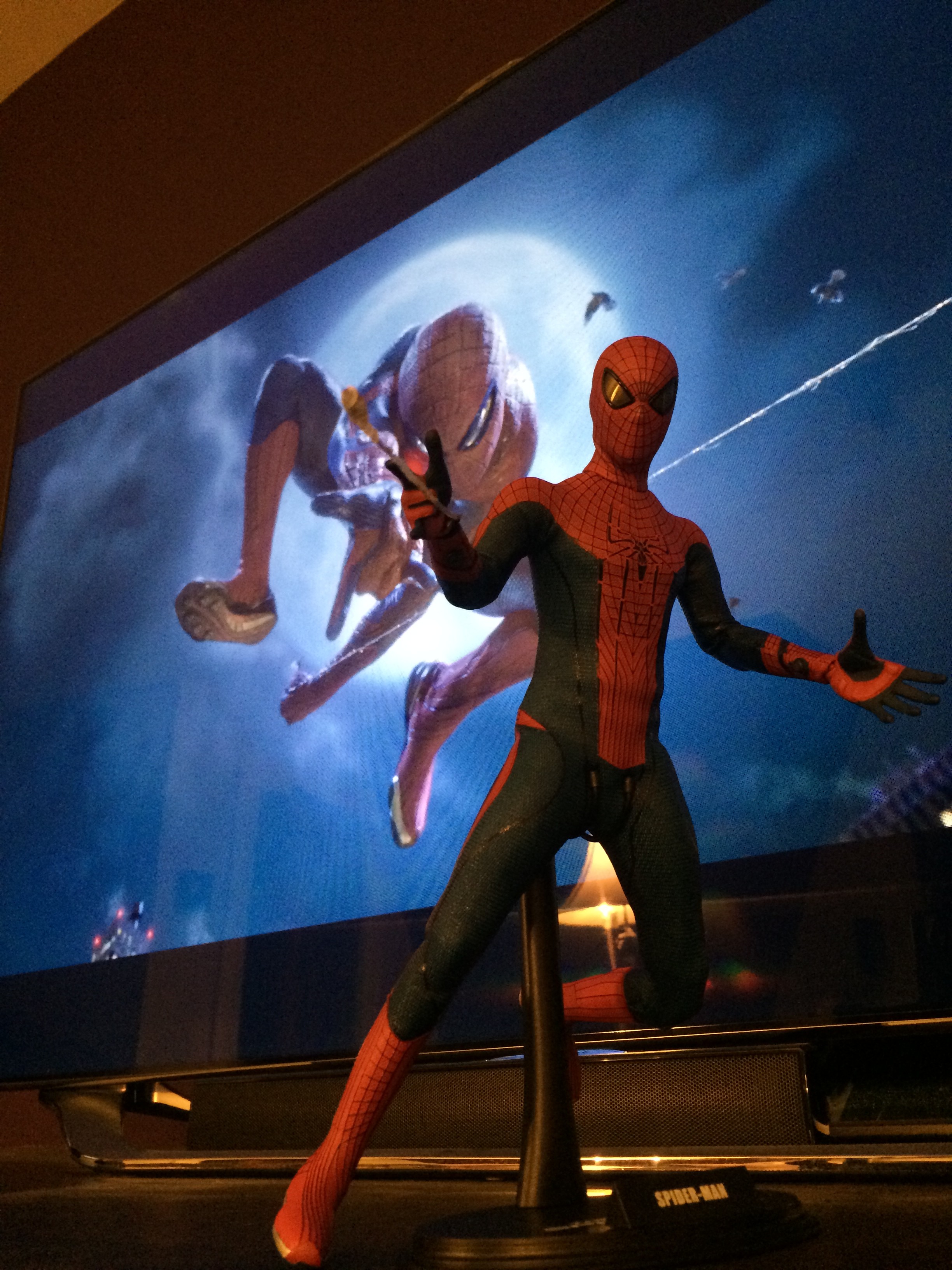 the amazing spider man hot toys
