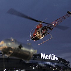 BATMAN’S HOT-LINE: To the Batcopter!