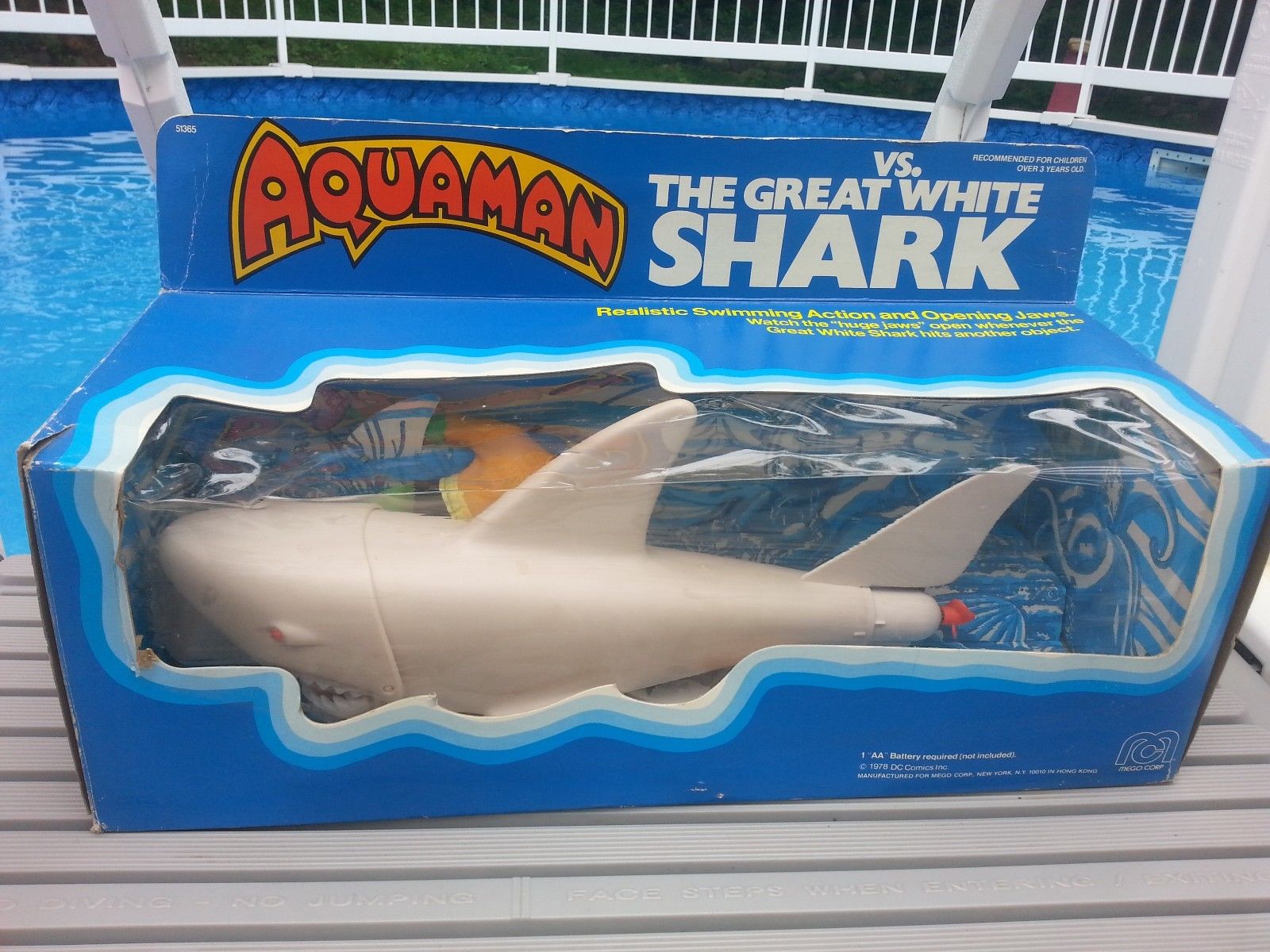 mego shark