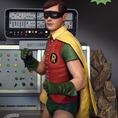 EXCLUSIVE FIRST LOOK! Burt Ward ROBIN in All His Painted Glory