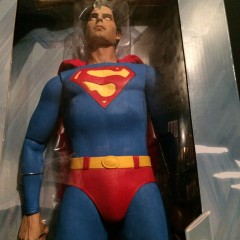 REVIEW: NECA’s 18-Inch CHRISTOPHER REEVE SUPERMAN Soars