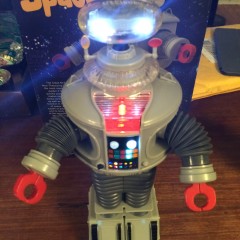 LOST IN SPACE ROBOT: One of the Best Toys I Never Had — Until Now