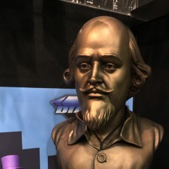 The BATMAN ’66 SHAKESPEARE Bust Wins TOY FAIR 2016!