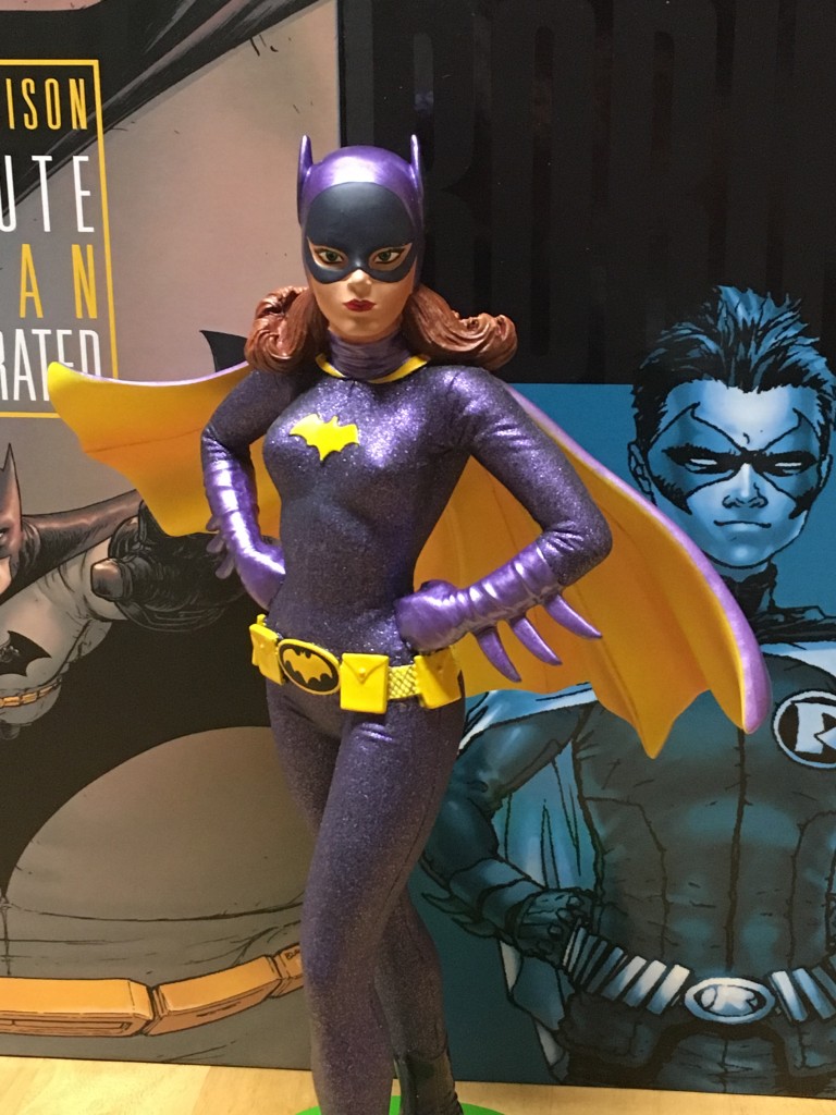 batgirl statue gamestop