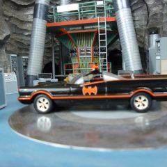 EXCLUSIVE: 13 NEW PHOTOS of the Factory BATCAVE Model