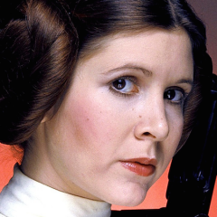 CARRIE FISHER Suffers Massive Heart Attack: Report