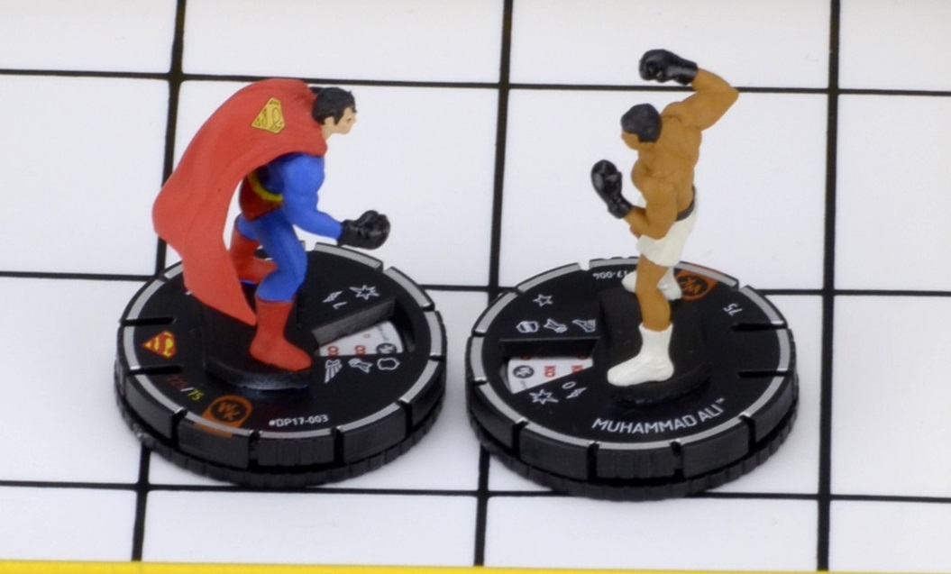 SUPERMAN VS. MUHAMMAD ALI Goes Miniature | 13th Dimension, Comics