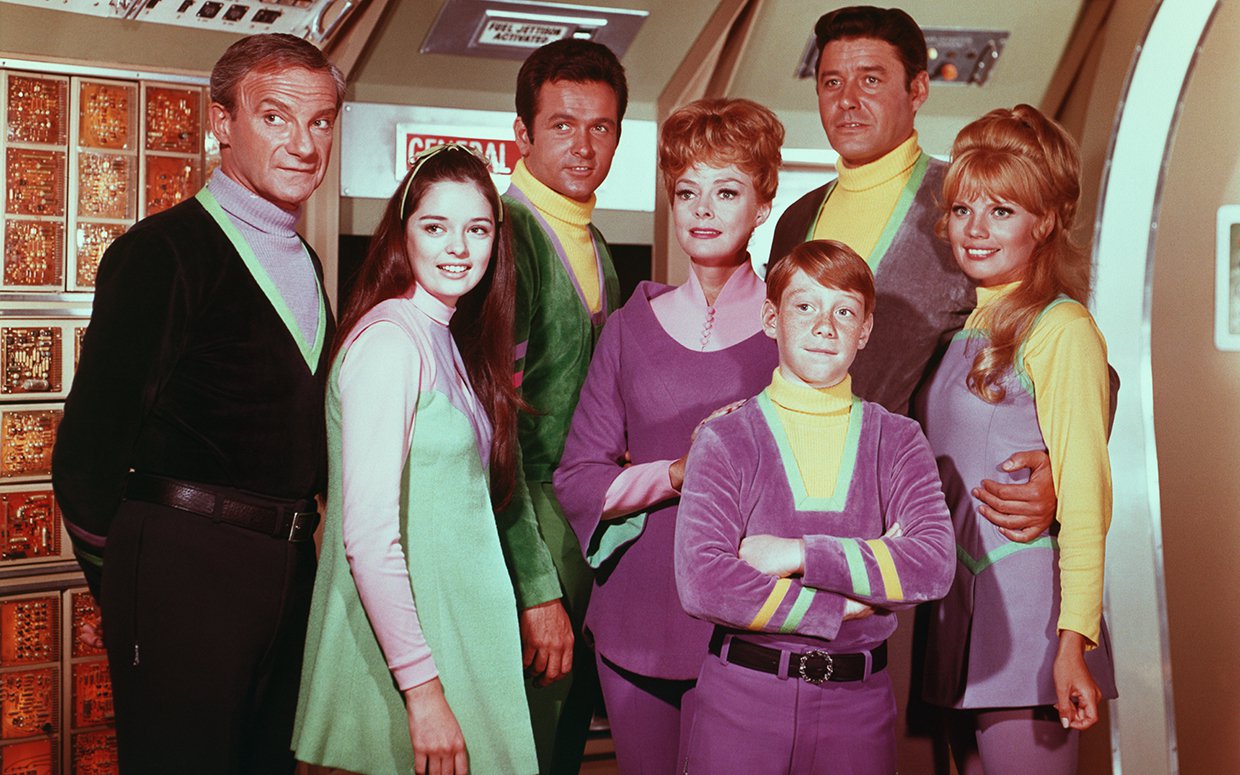 lost in space cast