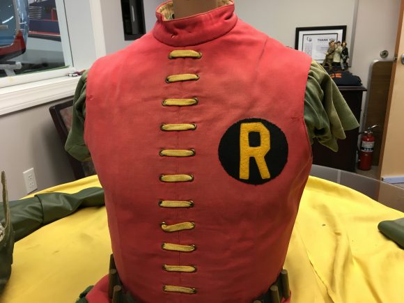 Dig This UP-CLOSE LOOK At An Original ROBIN Costume | 13th Dimension ...