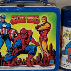 Dig These 13 Groovy VINTAGE LUNCH BOXES